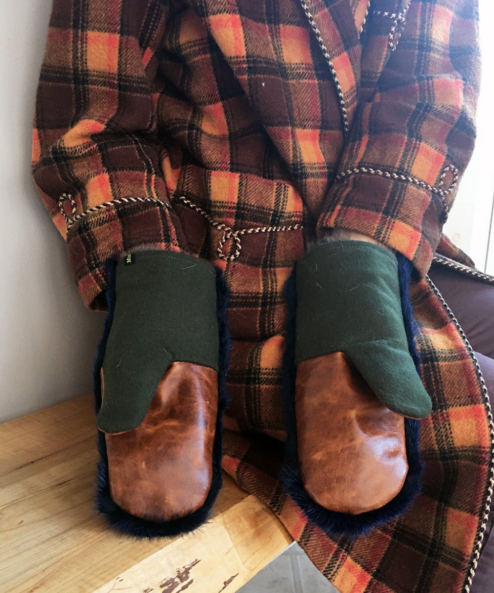 Women's Medium Real Fur Mittens - Blue Mink - Muffle - Up!