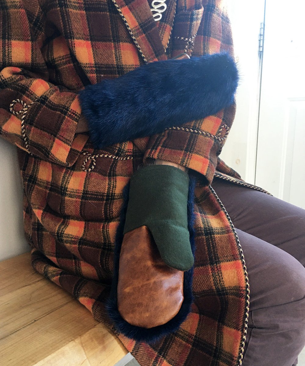 Women's Medium Real Fur Mittens - Blue Mink - Muffle - Up!
