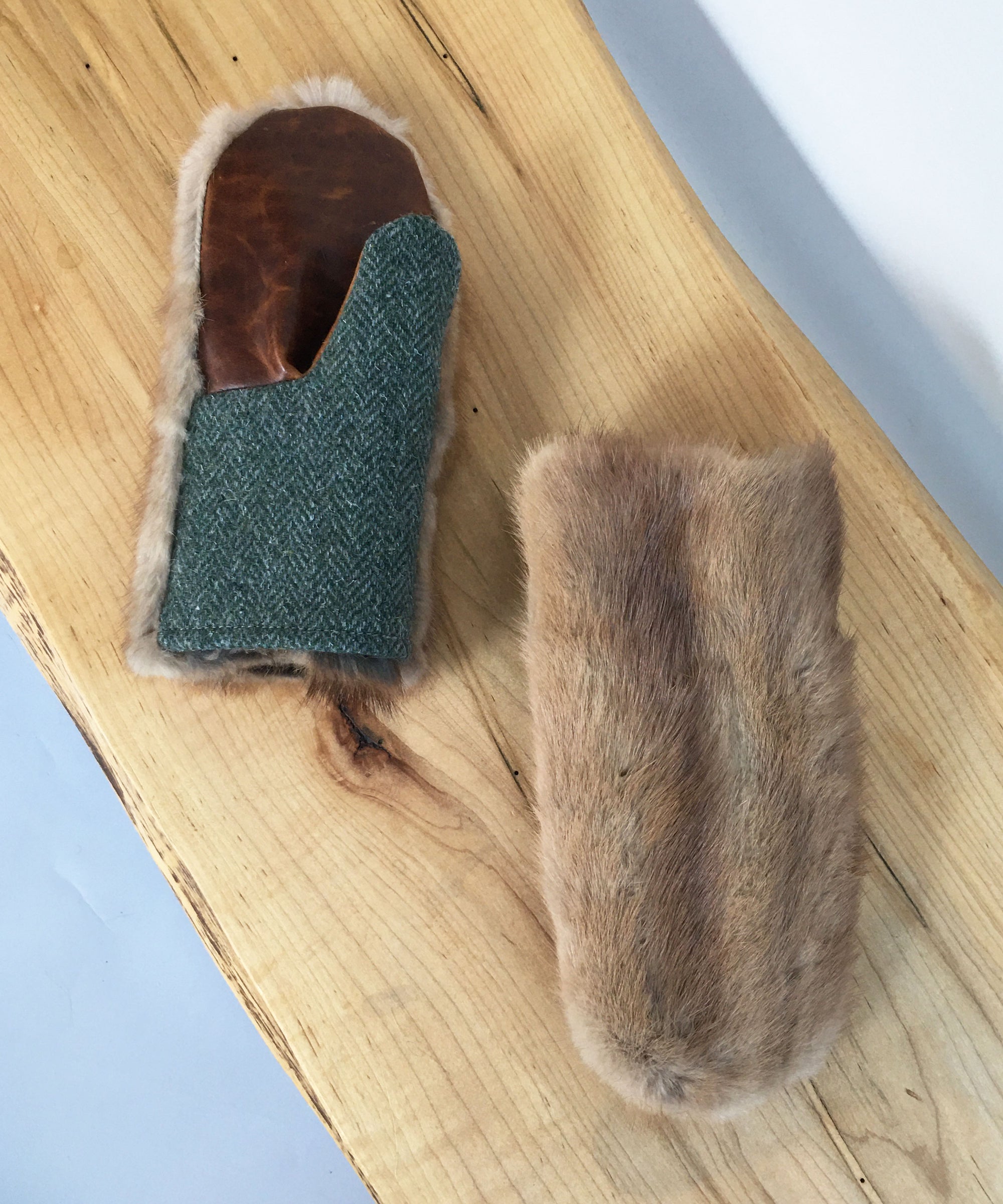 Women's Small Eco-Friendly Real Fur Mittens - Brown Mink, Khaki Wool